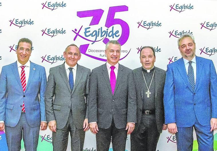 El obispo quiere imponer a su propio candidato para dirigir Egibide pese al rechazo institucional